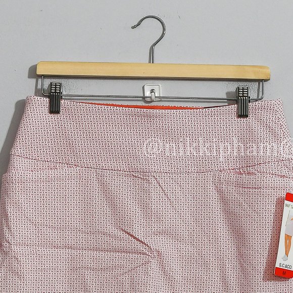 S.C. & CO Ladies' Skort Pull-On, Tummy Control Waistband In red - Picture 3 of 9